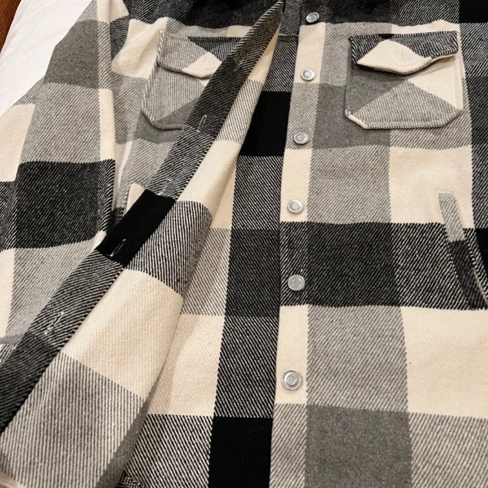 Coat -Oversize plaid button coat, Size Small, Excellent Condition - Picture 8 of 14